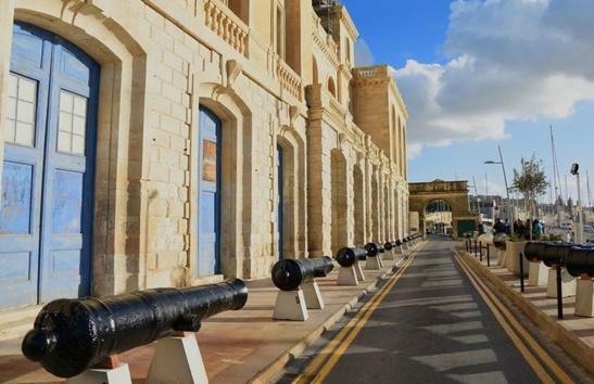 Cosy Townhouse In Historic Centre Villa Birgu Bagian luar foto